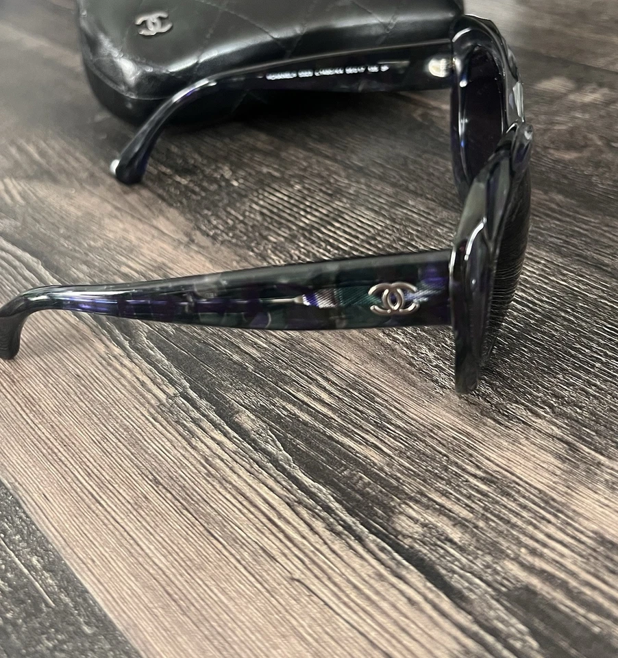 Gafas de sol Chanel auténticas Foto 3 de 4