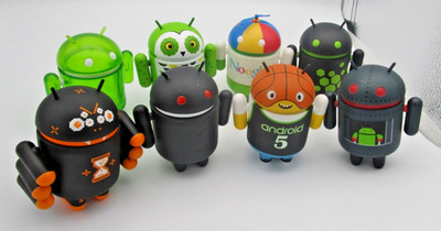 Lot of 8 Android Mini Collectible Special Edition Google Figures FREE SHIPPING