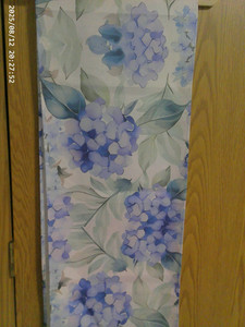 New Blue/Purple Hydrangea W/Green Leaves Linen Table Runner 13 x72