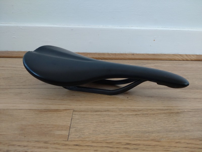 Fabric Scoop Carbon Fiber Saddle flat - Pro Carbon Rails sadldle