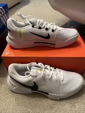Men's Tennis Trainers Size 9.5 Nike Zoom GP challenge