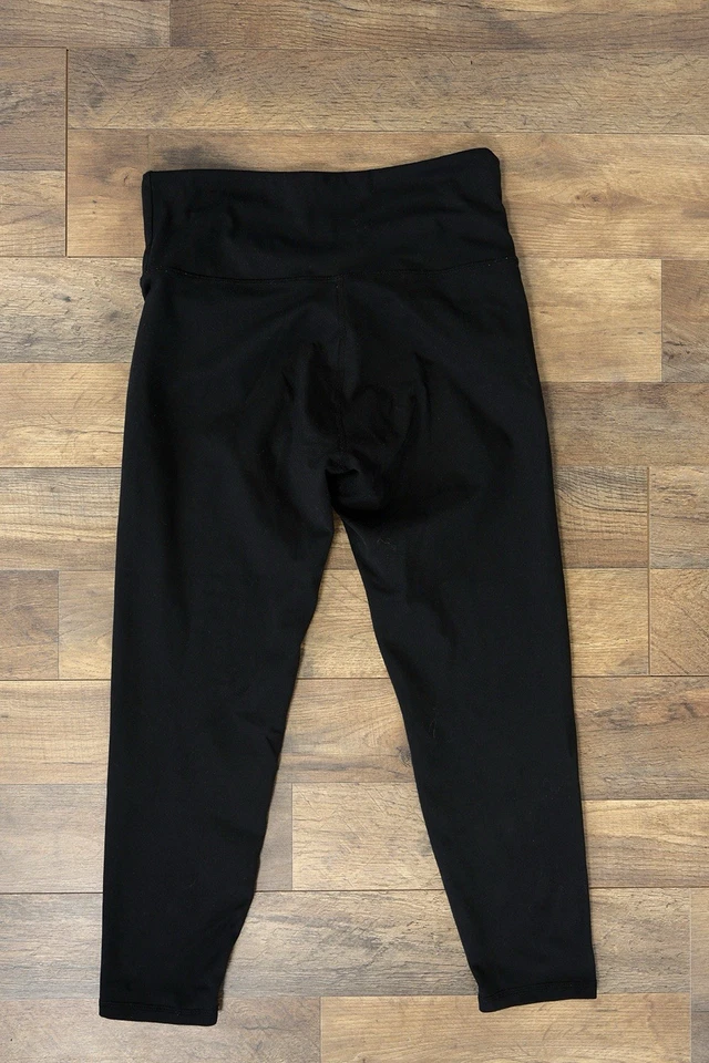 Pantalones básicos de yoga/atléticos Zobha para mujer L. negros cintura delantera cruzada recortada al tobillo Foto 2 de 4