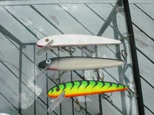 3 MUSKY LURES ,ONE GRANDMA 9" SEMI-RARE MOTHER OF PEARL ,1 EIGHT INCH TIGER READ