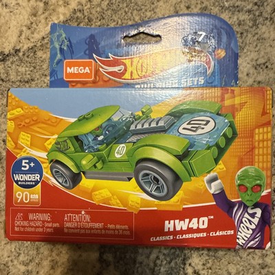 MEGA Hot Wheels Building Sets HW40 Green Race Car With Alien Mini Figure 90 PCS