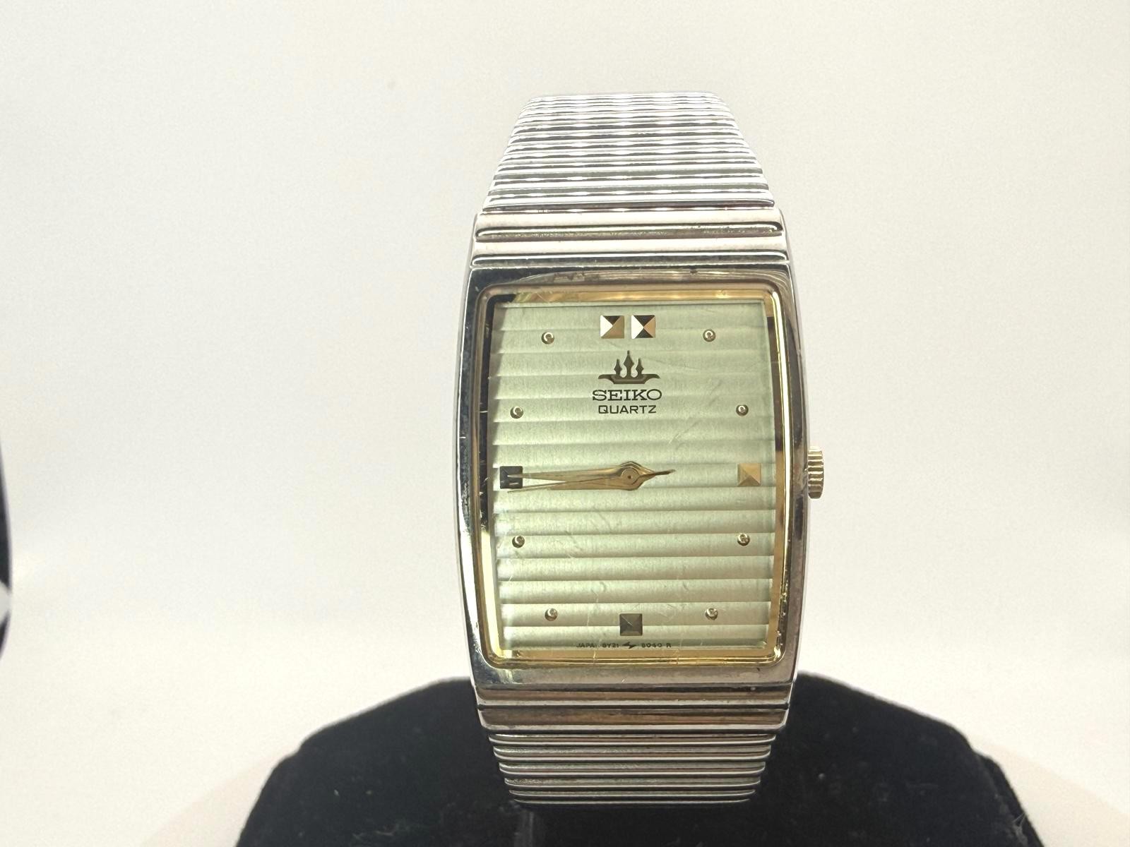 Seiko Quartz Rectangular Watch 23mm Model 8Y21-50… - image 1