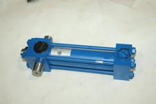 Bosch Rexroth Cylinder R900999210 CD210R.40/.25/.130Z11/13HEUM11A CD210