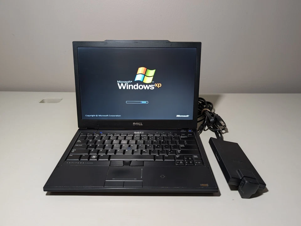 XP! Dell Latitude E4300 — Core 2 Duo • 4GB RAM • 500GB HDD • DVD+RW • Backlit - Image 2 of 4