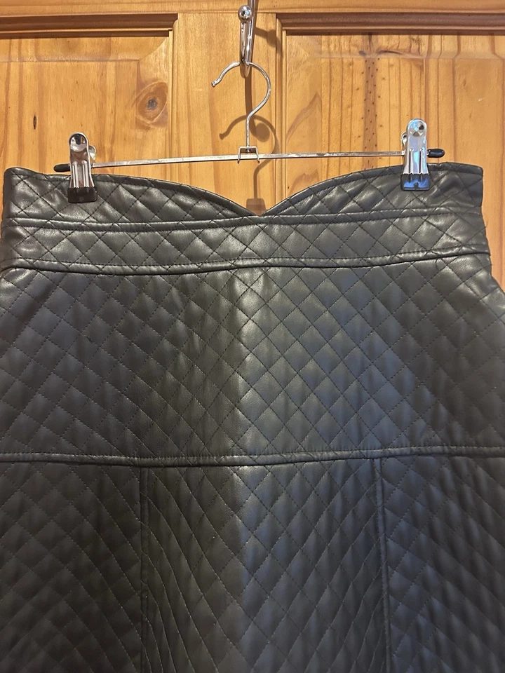 Falda midi acolchada de cuero sintético Topshop talla UK 10 nueva con etiquetas Foto 3 de 4