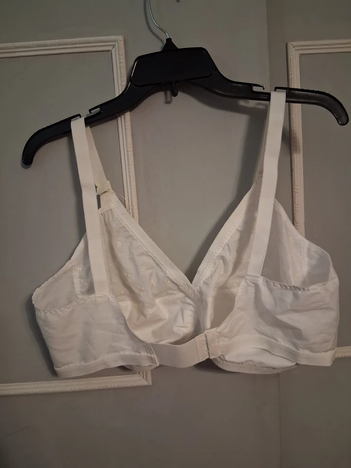 Sujetador Copa Suave Estilo 652 Blanco Unión Hecho en EE. UU. Talla 44D Estrellas Nuevo con Etiquetas Vintage Drag Foto 3 de 4