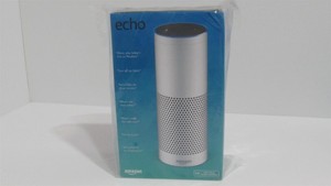 echo plus white