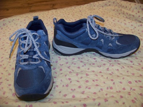 Women's Bass-Propel Trek Shoes - Size 7.5M