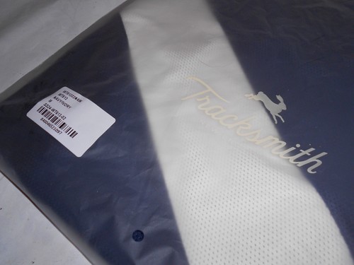 TRACKSMITH NEW ENGLAND Women’s VAN CORTLANDT SINGLET Medium M Navy/Ivory NWT - Picture 3 of 11