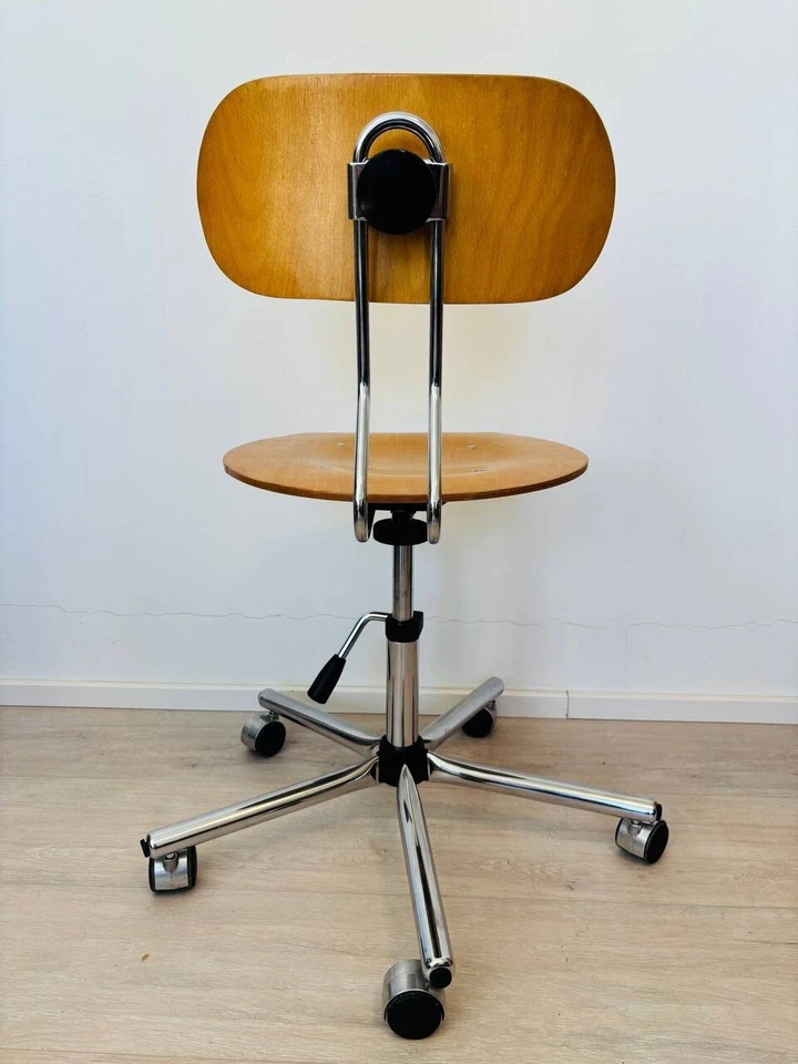 Silla de oficina Kovona de madera totalmente restaurada 1970 Z-371 Foto 4 de 4
