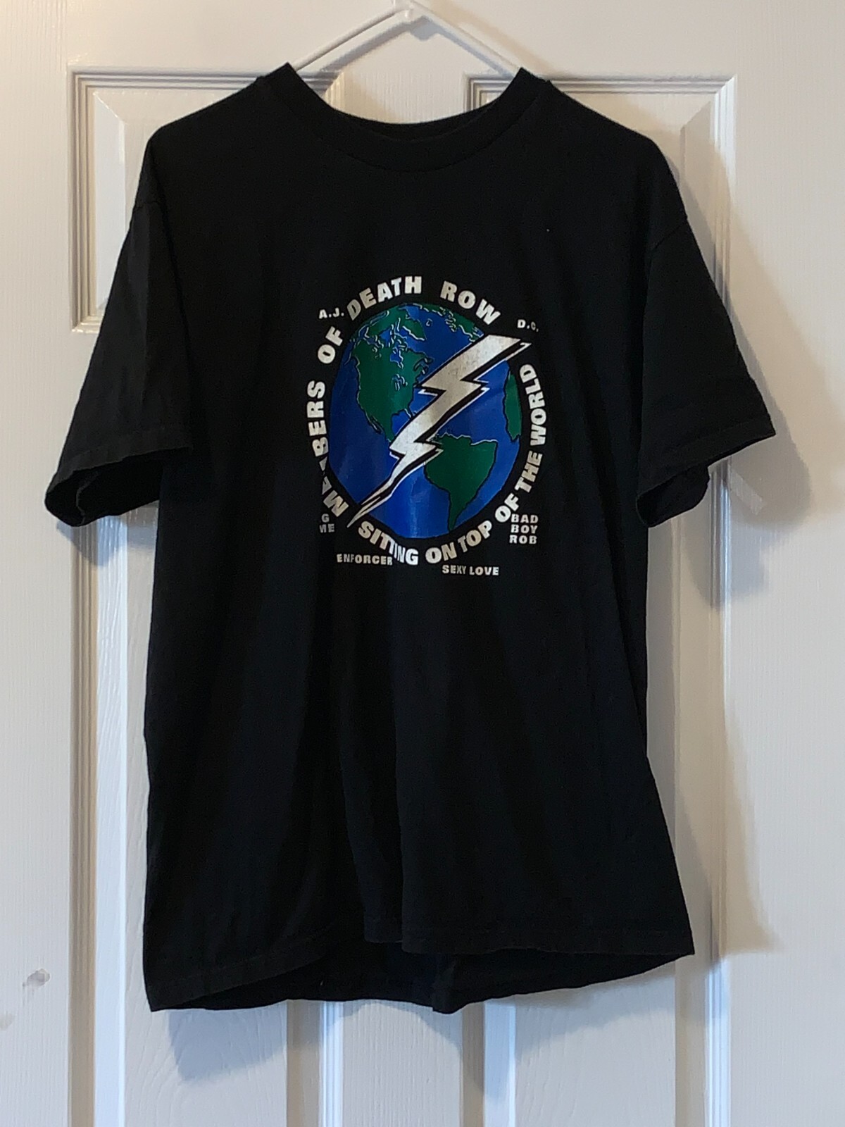 FILA Y2K RARA CAMICIA NERA BRACCIO DELLA MORTE TAGLIA L PETTO PIT TO PIT 22" LUNGHEZZA 30" BY HANES