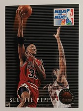1993-94 Skybox Premium Scottie Pippen #16 Bulls  HOF