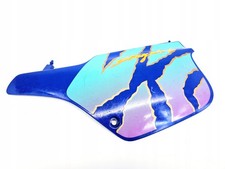 Suzuki TSR 125 47211-03D00 carénage latéral gauche 1 pièce