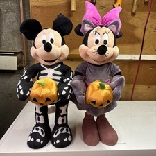 Disney Mickey Mouse 23  Skeleton  Minnie Cat Halloween Porch Greeters Set
