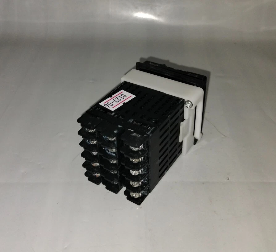 Controlador de temperatura Omron E5CN-Q2HBT E5CNQ2HBT 250VAC hecho en China Foto 3 de 4