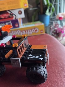 Used CROSSBONES' HAZARD HEIST - Super Heroes Lego 76050 MARVEL Motorcycle JEEP 