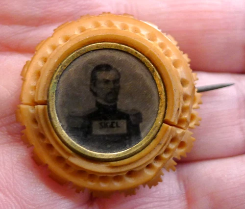 Civil War Major General Franz Sigel 1864  PIN BUTTON Veg Ivory Tintype