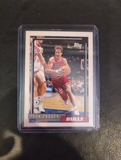 John Paxson Basketball Card (Chicago Bulls) 1993 Topps #24