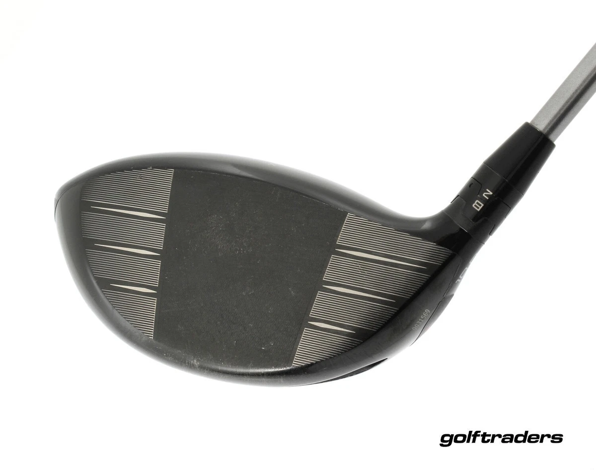 Titleist TSR2 Driver 10º Graphite Stiff Flex Cover New Grip P157