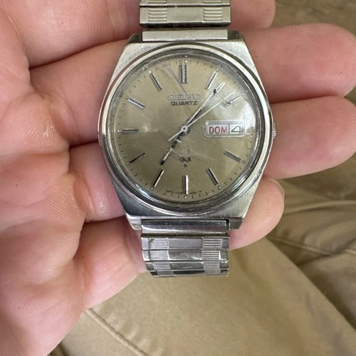 Vintage Seiko Quartz Men’s Watch 7546-8449 Stainless Steel Day Date 1981