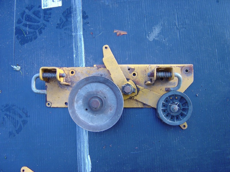 Used Cub Cadet #603-0181B-8716  603-0172-0498  756-3069  703-2463-0498 plate