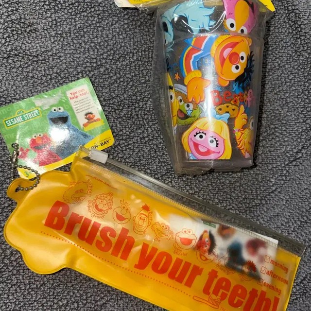 Sesame Street Vintage Cup & Toothbrush Set with Pouch