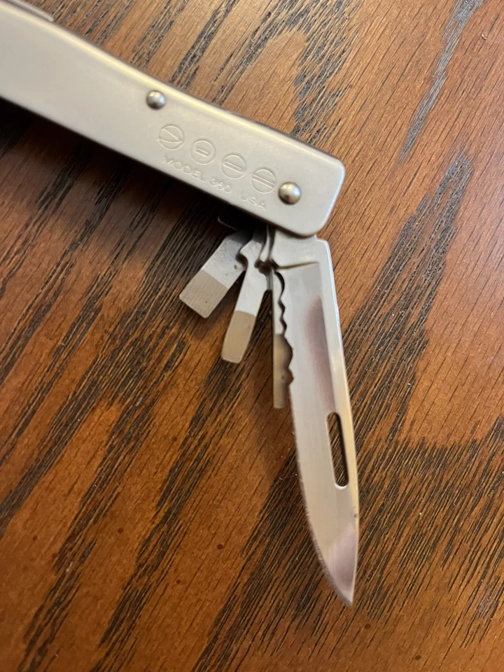 Cuchillos Buck Herramienta Bucktool Multiherramienta Modelo 360 con Funda Retirada Foto 3 de 4