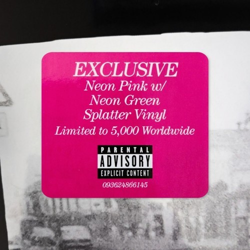 GREEN DAY - Saviors - Neon Pink with Neon Green Splat - Limited Edition Vinyl LP - Picture 6 of 8