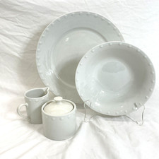 5 PCS LOT OF EVENING PEARLS ONEIDA CHOP PLATE...