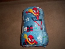 The Big One Marvel SPIDER-MAN Holiday Oversized Plush Throw Blanket 5ft x 6ft