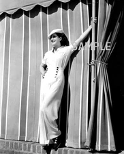 Legendary NORMA SHEARER  Photo  (235-i)