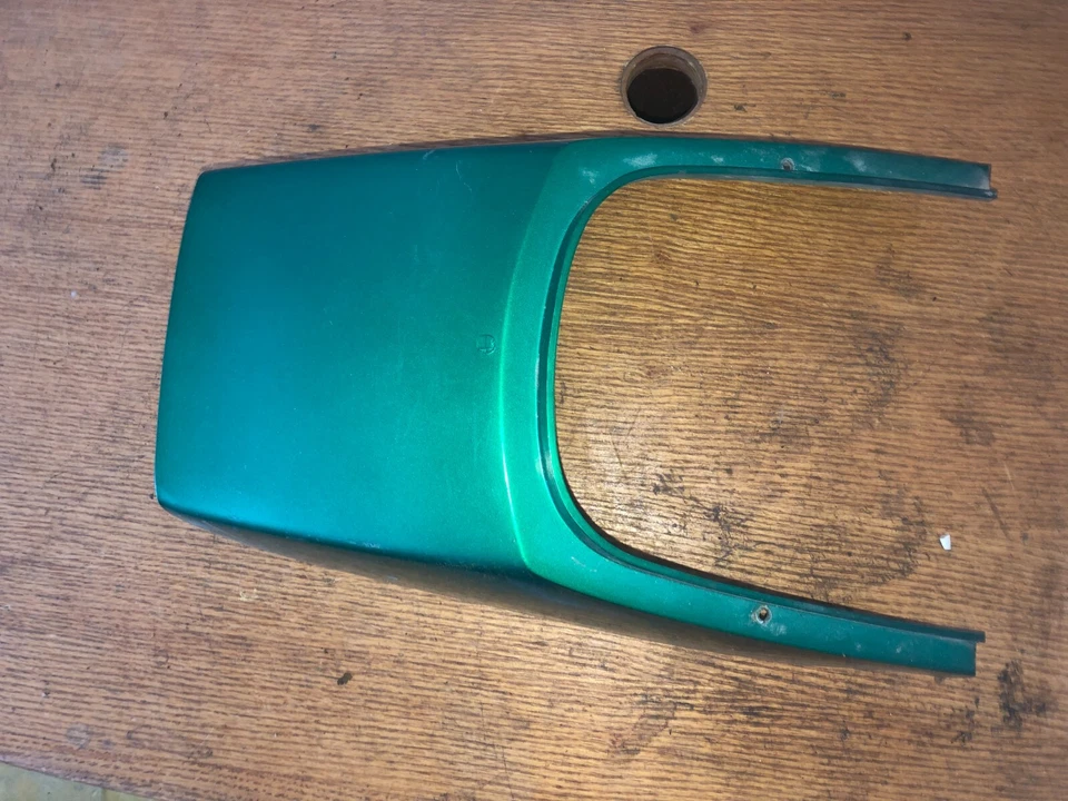 78 Kawasaki KZ-400 B1 guardabarros trasero pieza trasera, fabricante de equipos originales, Foto 3 de 4