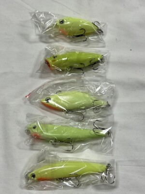 Set of 5 Luminous Plastic Minnow Fish Lure Crank Bait Glow-in-the-Dark