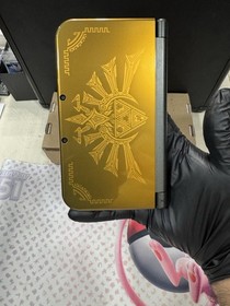 Nintendo 3ds XL Handheld System Hyrule Gold Edition