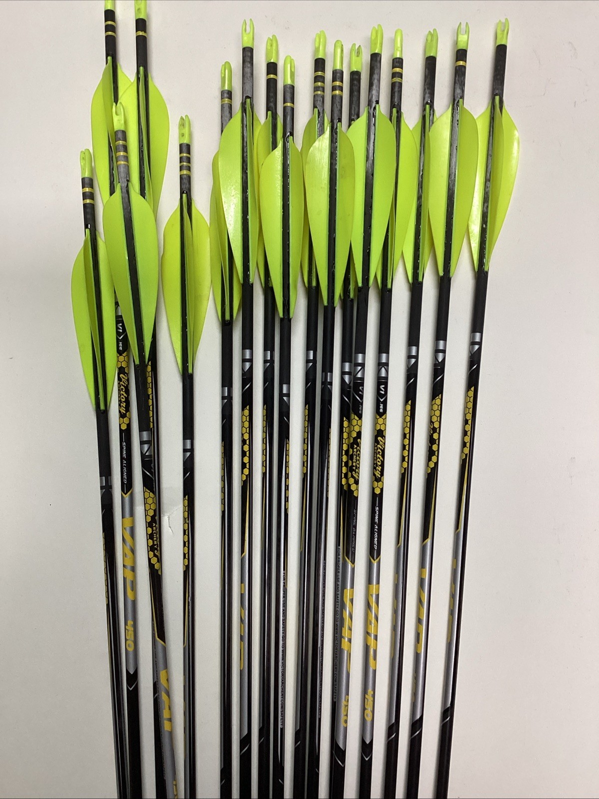 Victory VAP Target Elite V1 450 Spine 26 Inch (17 Arrows) Inserts And Points