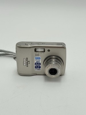 Nikon Coolpix L6 6.0 MP Compact Digital Camera Silver W/ SD Card