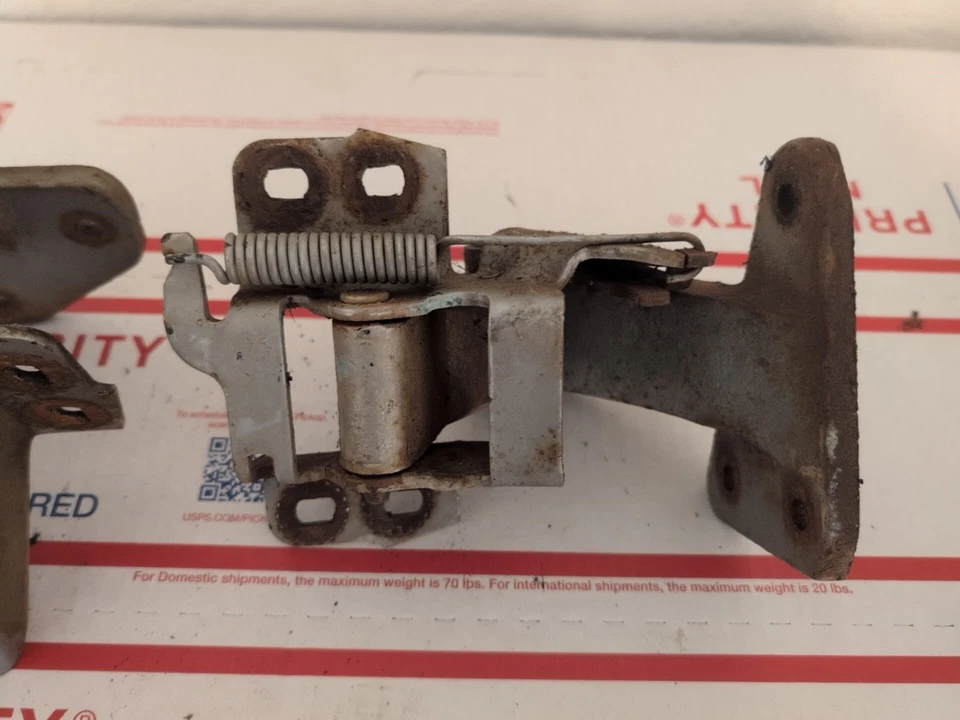 Par de bisagras de puerta derecha Buick Riviera 1963 1964 Foto 4 de 4