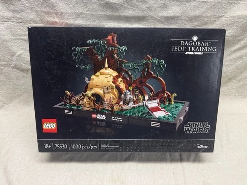 LEGO Star Wars: Dagobah Jedi Training Diorama (75330)