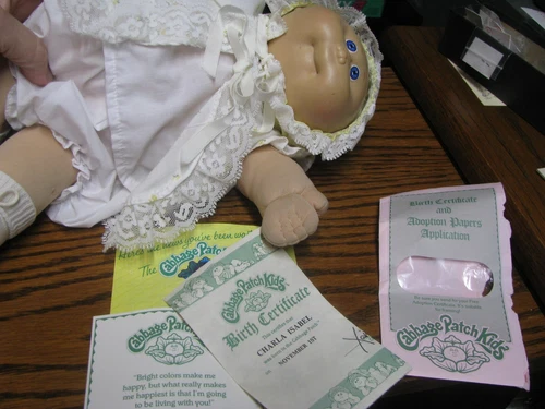 1982 1985 Cabbage Patch Kids Doll Charla Isabel w/ Adoption Papers   # AN