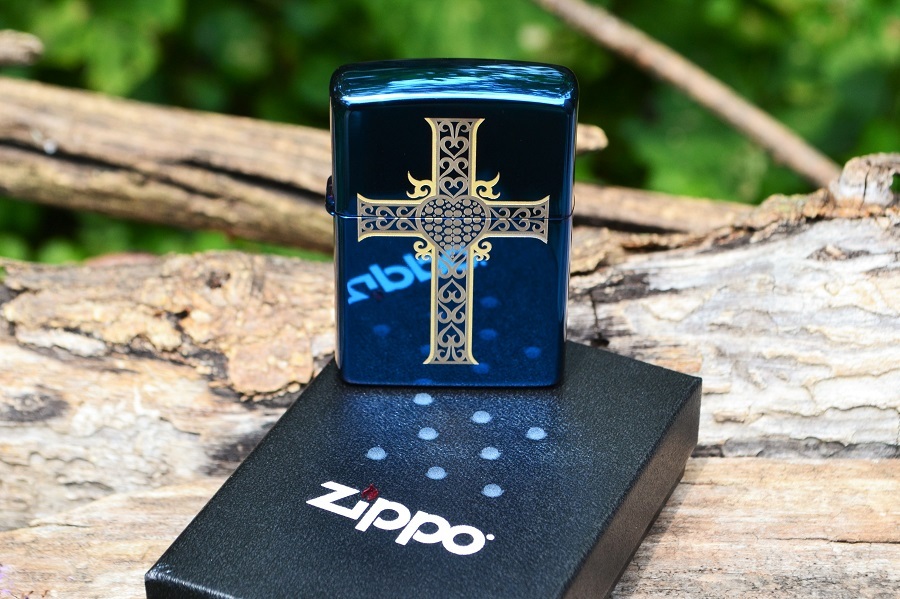 Zippo Lighter - Jewelry Heart & Cross - Celtic - Blue