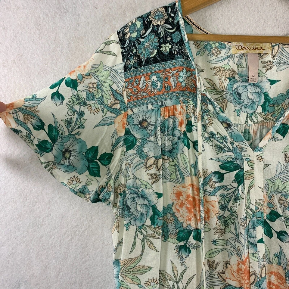 Davina 女式波西米亚花卉上衣,尺寸 M Tassle Peplum Ruffle Flowy 办公室 — 第 4/4 张图片