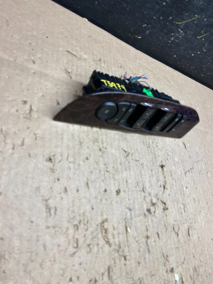 Interruptor de ventana del conductor delantero izquierdo Chevy Suburban Tahoe Yukon 2007-2013 t5979 DG Foto 2 de 4