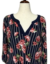 Naif Top Womens 2X Pink Blue Floral Striped 3/4 Sleeve V-Neck Cottagecore