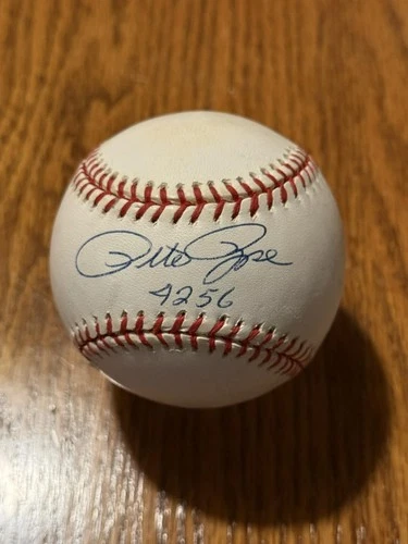 PETE ROSE 4256(HITS) SIGNED AUTOGRAPHED MLB BASEBALL  JSA CERT. REDS PHILLIES