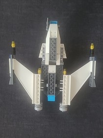 LEGO Galaxy Squad Swarm Interceptor 70701  1 Minifigure Incomplete