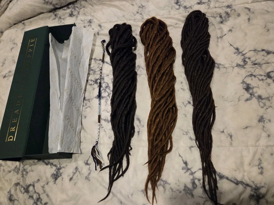 Extensiones Dreadfull Hippy Dreadlock, delicadas/tamaño regular doble extremo Foto 2 de 4
