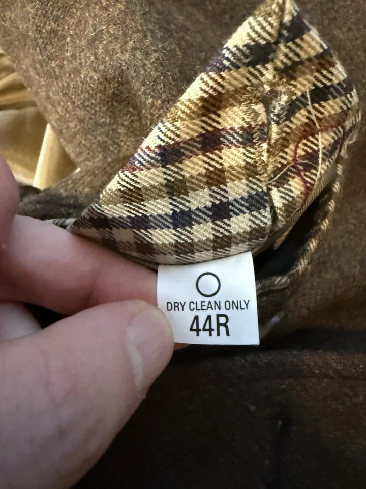 Pendleton Men’s Wool 3 Button Blazer 44R Made In USA Elbow Patches - Image 2 of 4